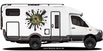 Autoaufkleber Eigenes Foto Klecks auf Fahrzeugseite eines Campers