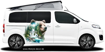 Autoaufkleber Landschaftsdesign Bär auf weißem Van