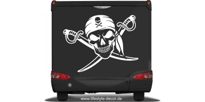 Autoaufkleber Totenkopf mit gekreuzten Säbel auf dunklem Heck - Ansicht Farbauswahl