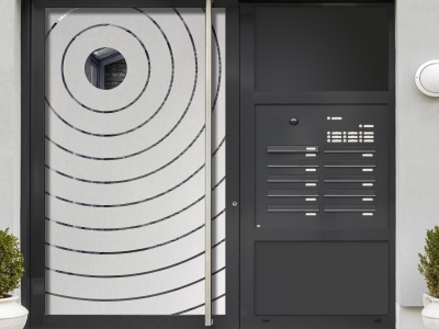 Fensterbanner Kreismotiv auf Haustür