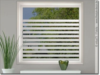 Fensterdekorfolie Streifen 5 cm mit 3 cm Abstand