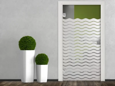 Fensterfolie Sichtschutz mit 10 cm Wellenstreifen auf Glastür