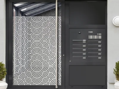 Glastür Milchglasfolie Circle Motion auf Haustür