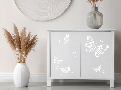 Ansicht Wunschfarbe Möbeltattoo Set mit lustigen Schmetterlingen